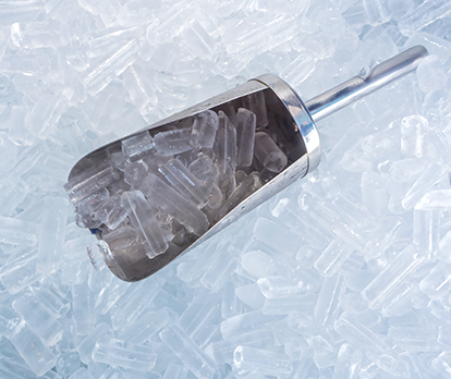 Ice scoop with crushed ice